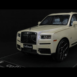 Rolls Royce Cullinan 2018 Beige Pearl Grey / Light Blue Interior 1/18 GL Model GLCUBG