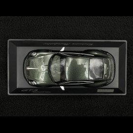 Porsche 911 GT3 Touring Typ 992.2 2026 75 Jahre Porsche UK Earls Court 51 Grün Metallic 1/43 Spark WAP02053626911