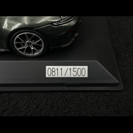 Porsche 911 GT3 Touring Typ 992.2 2026 75 Jahre Porsche UK Earls Court 51 Grün Metallic 1/43 Spark WAP02053626911
