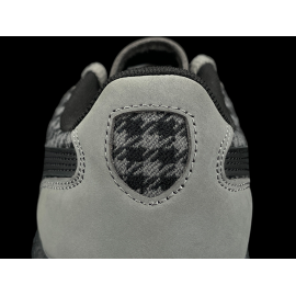 Porsche 911 Shoes Palermo Puma Pepita Grey with Keyring WAP154PAL - unisex