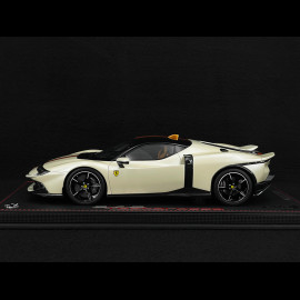 Ferrari 849 Testarossa 2025 Bianco Italia / Giallo Ambra Streifen 1/18 BBR Models P18275C