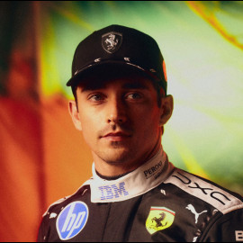 Ferrari Cap F1 Team Charles Leclerc 2026 Singapur GP Schwarz 701242274-001 - unisex