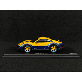 Porsche 911 Dakar Typ 992 2024 Sonderwunsch Signalgelb / Enzianblau 1/43 Spark WAP020550260DK