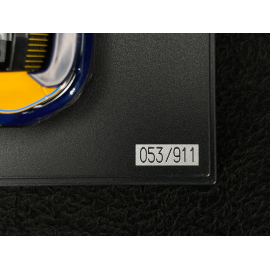 Porsche 911 Dakar Type 992 2024 Sonderwunsch Signal Yellow / Gentian Blue 1/43 Spark WAP020550260DK