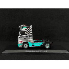 Mercedes-Benz Actros MP4 2012 n° 77 Transport Lkw Mercedes-AMG F1 Team Silber / Schwarz / Grün 1/43 Hachette G1470003