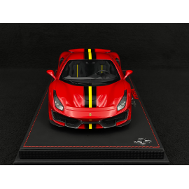 Ferrari 488 Pista 2018 Rosso Corsa / Schwarzer Streifen / Carbon Felgen 1/18 BBR Models P18145A7