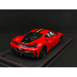 Ferrari 488 Pista 2018 Rosso Corsa / Black Stripe / Carbon Rims 1/18 BBR Models P18145A7