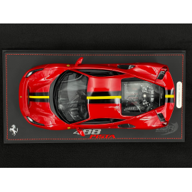 Ferrari 488 Pista 2018 Rosso Corsa / Schwarzer Streifen / Carbon Felgen 1/18 BBR Models P18145A7