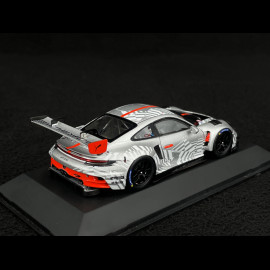 SELTEN Exemplar 1/1500 : Porsche 911 GT3 R Typ 992 2024 Silbergrau / Rot 1/43 Spark WAP02057126EVO