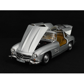 Mercedes-Benz 300 SL 1954 Butterfly Doors Silver Grey 1/18 Norev 183857