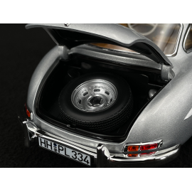 Mercedes-Benz 300 SL 1954 mit Flügeltüren Silbergrau 1/18 Norev 183857