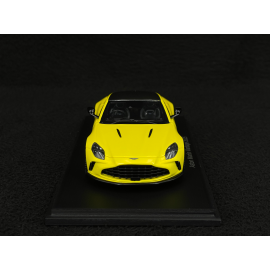 Aston Martin Vantage 2025 Cosmopolitangelb 1/43 Spark S7846