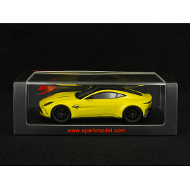 Aston Martin Vantage 2025 Cosmopolitangelb 1/43 Spark S7846