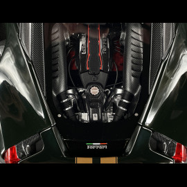 Ferrari 488 Pista 2018 Verde British / Goldene Streifen / Carbon Felgen 1/18 BBR Models P18145N