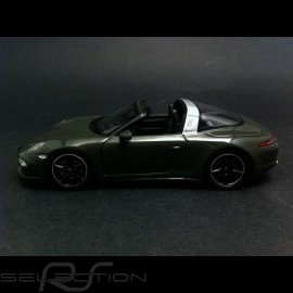 Porsche 991 Targa 4 S " 65 jahre Porsche Luxembourg " 2015 grau 1/43 Spark WAX02020008
