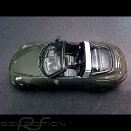 Porsche 991 Targa 4 S " 65 jahre Porsche Luxembourg " 2015 grau 1/43 Spark WAX02020008