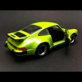 Porsche 911 Turbo 3.0 1975 light green﻿ pull back toy Welly