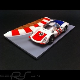 Track decor diorama curve with red and white Vibrator  1/43
