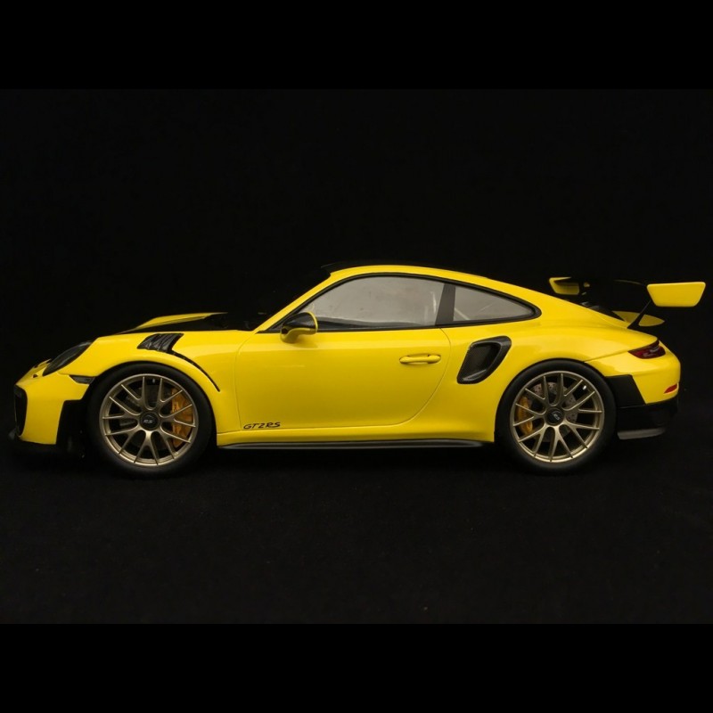 Porsche 911 GT2 RS typ 991 Weissach Package gelb / schwarz 1/18 Spark  WAP0211520J - Elfershop