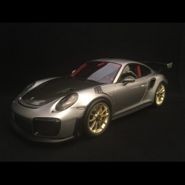 Porsche 911 GT2 RS typ 991 silber / schwarz 1/18 Spark WAP0211510J