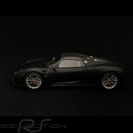 Porsche 918 Spyder Pack Weissach matte schwarz 1/43 Minichamps 410062136