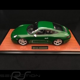 Porsche 911 type 991 Carrera S N ° 1 million 1000000 Irischgrün 1/18 Spark WAX02100911