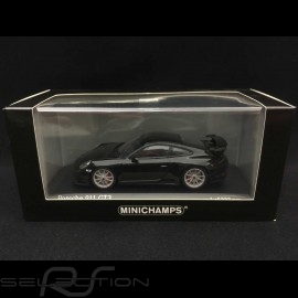 Porsche 911 GT3 typ 991 phase II 2017 schwarz 1/43 Minichamps 413066029