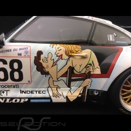 Porsche 911 type 993 GT2 Le Mans 1998 n° 68 Wolinski nackte frau 1/18 GT Spirit GT729