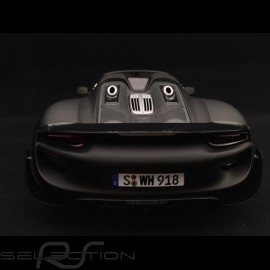Porsche 918 Spyder Pack Weissach matt black 1/18 Minichamps 110062444