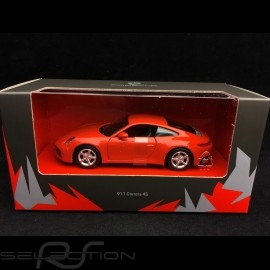 Porsche 911 type 992 Carrera 4S Coupe lava orange Pullback toy 1/43 Maisto WAP0200270K