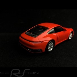 Porsche 911 type 992 Carrera 4S Coupe lava orange Pullback toy 1/43 Maisto WAP0200270K