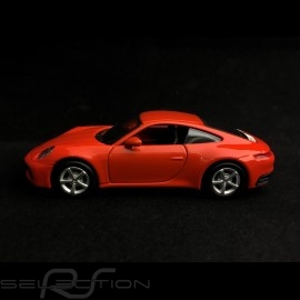 Porsche 911 type 992 Carrera 4S Coupe lava orange Pullback toy 1/43 Maisto WAP0200270K