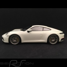 Porsche 911 type 992 Carrera 4S Coupe kreide 1/18 Minichamps WAP0211820K