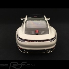 Porsche 911 type 992 Carrera 4S Coupe kreide 1/18 Minichamps WAP0211820K