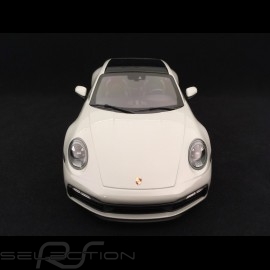 Porsche 911 type 992 Carrera 4S Coupe kreide 1/18 Minichamps WAP0211820K