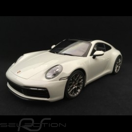 Porsche 911 type 992 Carrera 4S Coupe kreide 1/18 Minichamps WAP0211820K