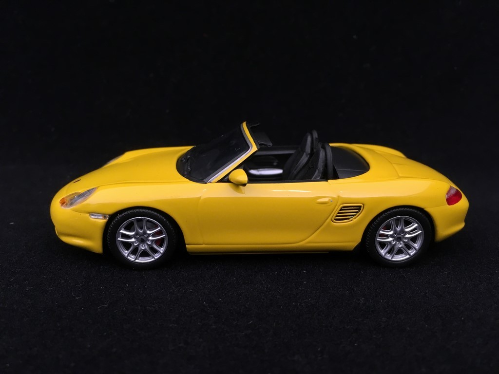 Porsche Boxster S 986 2002 Speed yellow 1/43 Minichamps 400062072 