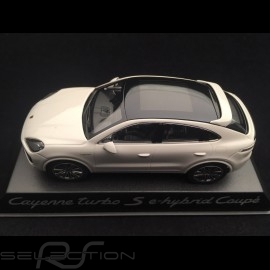 Porsche Cayenne turbo S e-hybrid Coupé 2019 carrara weiß 1/43 Norev WAP0203210K