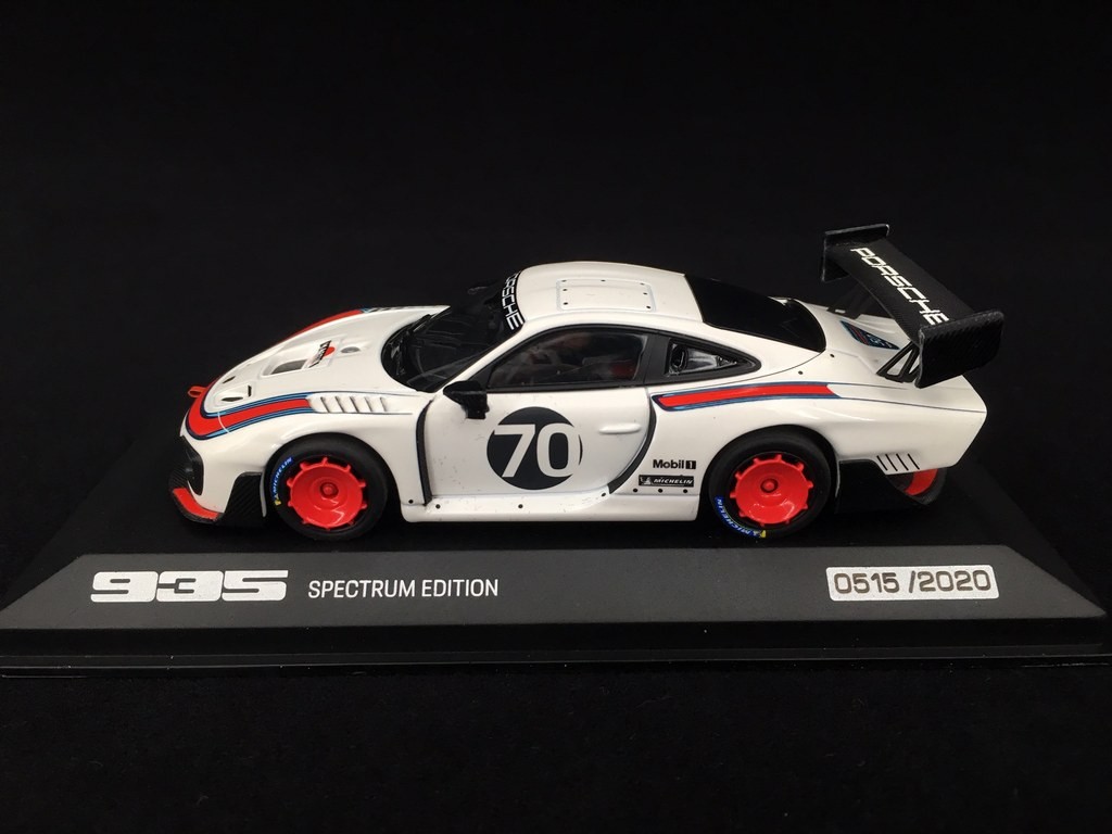 Porsche 935 Martini base 991 GT2 RS 2018 n° 70 1/43 Minichamps  WAP0200890L001