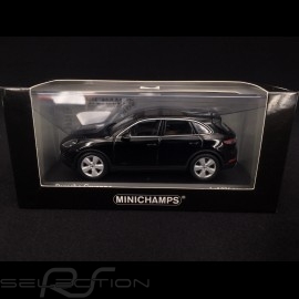 Porsche Cayenne 2017 deep black 1/43 Minichamps 410066301 deep black Tiefschwarz 