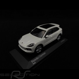 Porsche Cayenne 2017 weiß 1/43 Minichamps 410066302