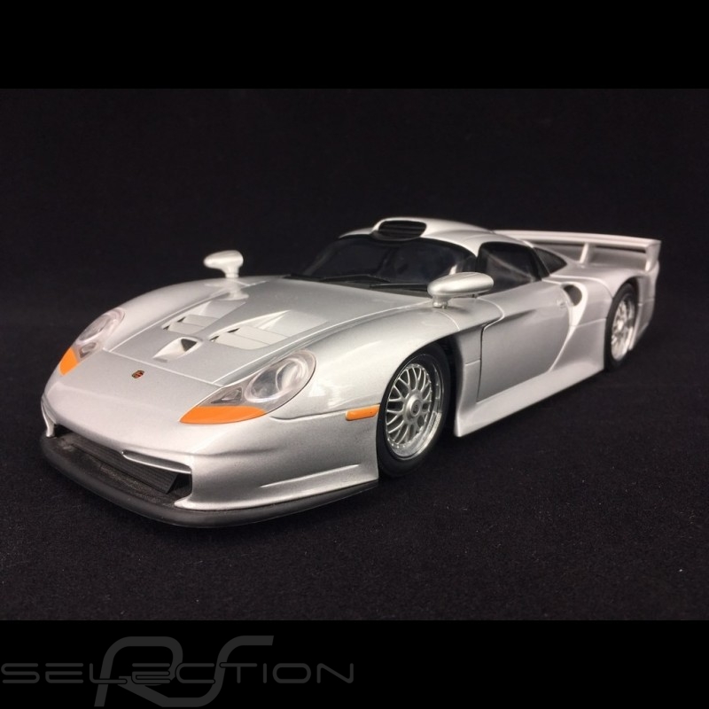 1/18 UT Models Porsche 911 GT1 = sans boite