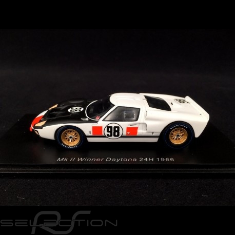 Ford GT40 Mk II n° 98 winner 24h Daytona 1966 Ken Miles 1/43 Spark