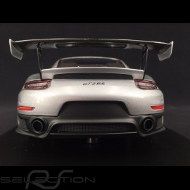 Porsche 911 GT2 RS typ 991 silber / schwarz 1/18 Spark WAP0211510J