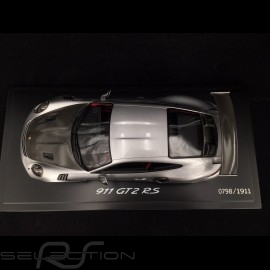 Porsche 911 GT2 RS typ 991 silber / schwarz 1/18 Spark WAP0211510J