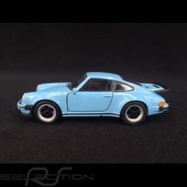 Porsche 911 Turbo 3.0 1975 Gulf blue pull back toy Welly