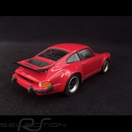 Porsche 911 Turbo 3.0 1975 ﻿Erdbeere﻿ Spielzeug Reibung Welly