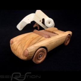 Funkgesteuert Porsche 550 Spyder aus Holz 1/18