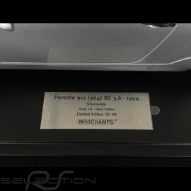 Porsche 911 Carrera RS 3.6 type 964 1994 Silbermetallic 1/8 Minichamps 800657002