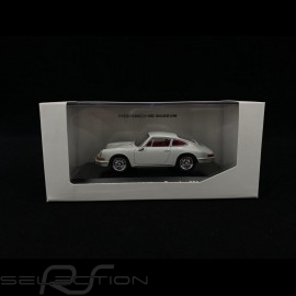 Porsche 901 1964 ivory 1/43 Welly MAP01990113